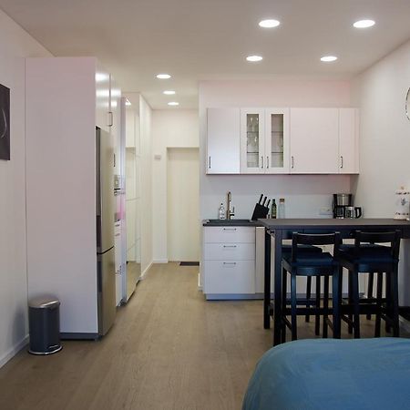 Studio Apartment In The Heart Of Riga Old Town Exterior photo